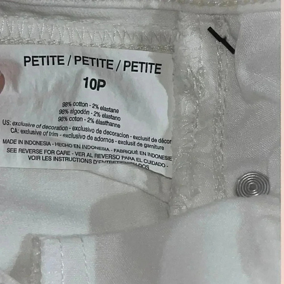 Bandolino size 10P stretch curvy white denim capris with embellished ankles NWT - Picture 12 of 15